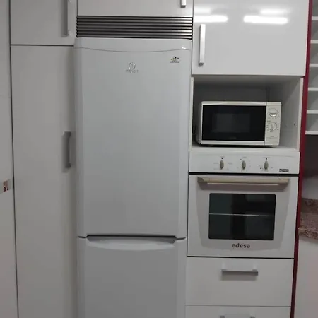 Apartamento Para 4 Personas Con Garaje Apartment *