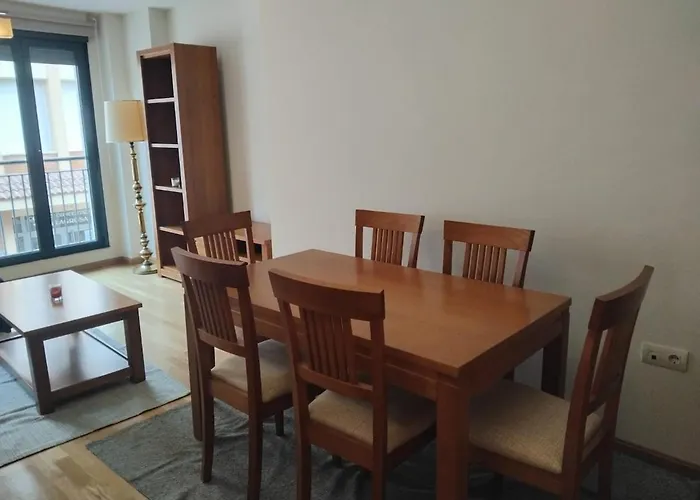 4 Personas Con Garaje 아파트 투델라데두에로