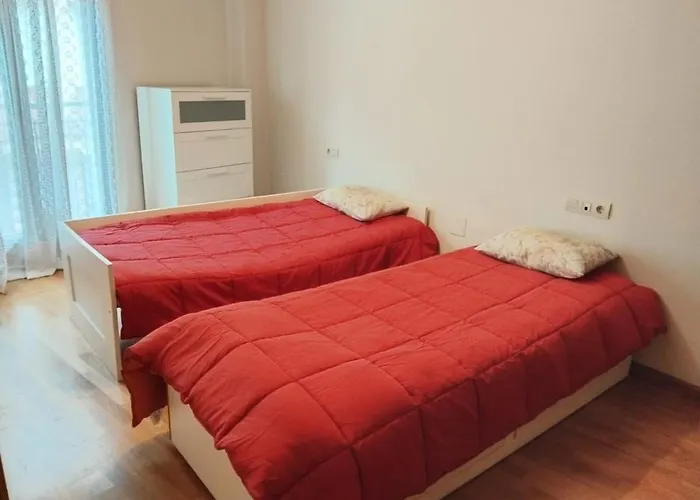 아파트 4 Personas Con Garaje *