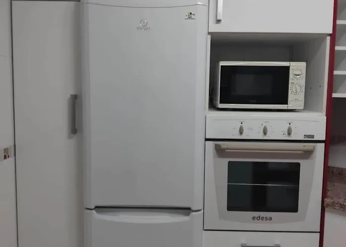 4 Personas Con Garaje 아파트 *